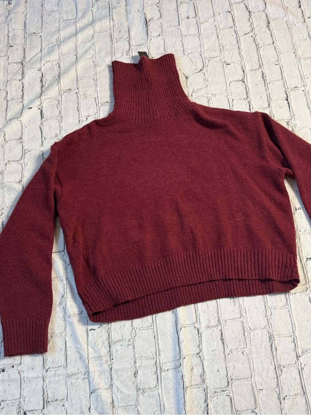 Maroon sweatshirt